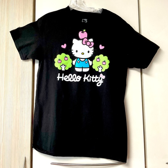 Hello Kitty Tops - Hello Kitty pink apple’s trees & hearts  kawaii black T-shirt